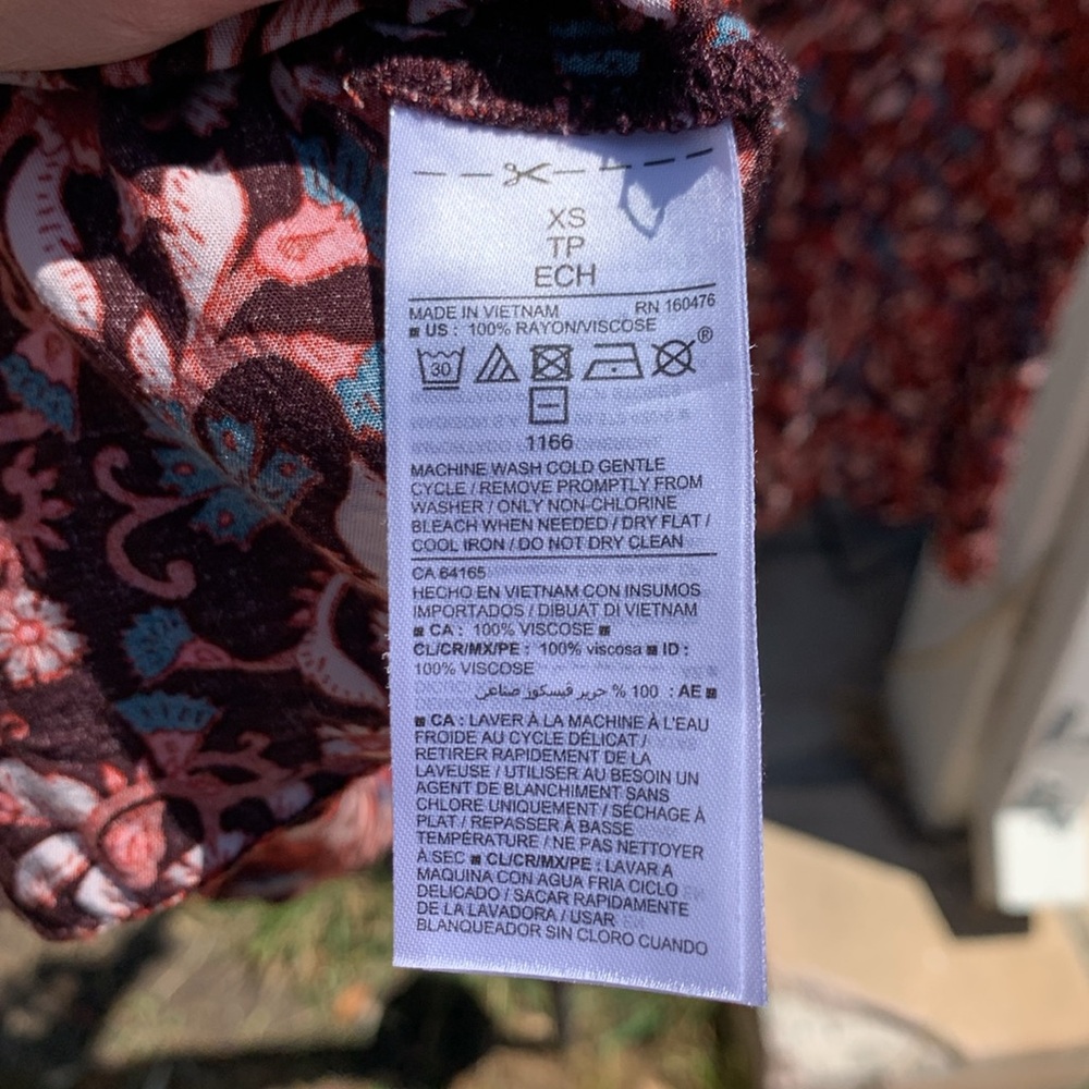 Old Navy Floral Lightweight Dress - Picture 8 of 8